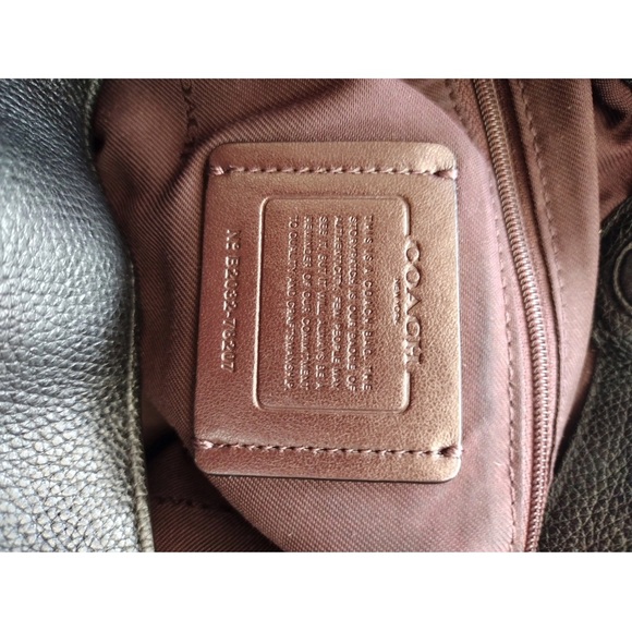 Coach Black Leather Shoulder Bag with Gold 'C' Front Accent - Picture 8 of 10